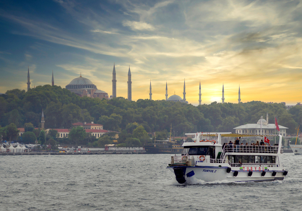 Bosphorus Cruise by the Turyol Private Boats in Istanbul