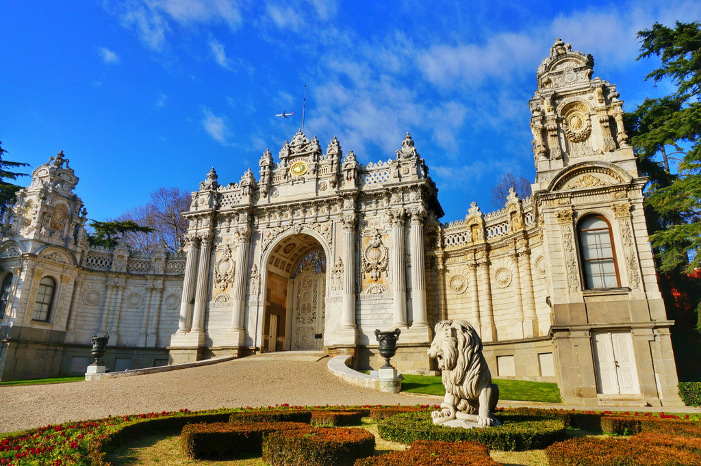 Istanbul Dolmabahce Palace Visiting Hours