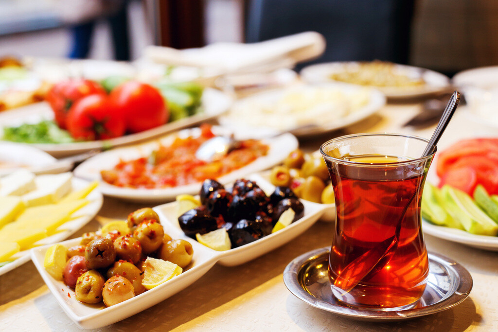 Turkish Tea and the Breakfast